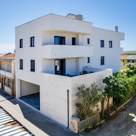 Luxury Terra Maiorum-2 By Interhome *