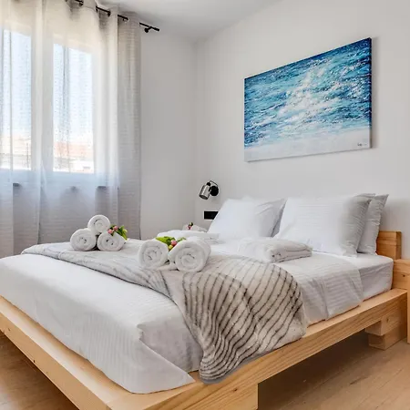 Apartment Luxury Terra Maiorum-2 By Interhome Povljana