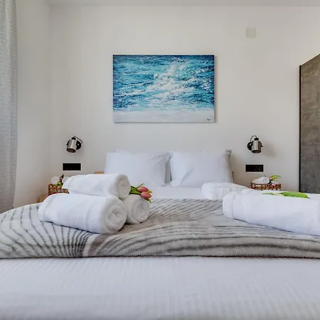 Apartment Luxury Terra Maiorum-2 By Interhome Povljana
