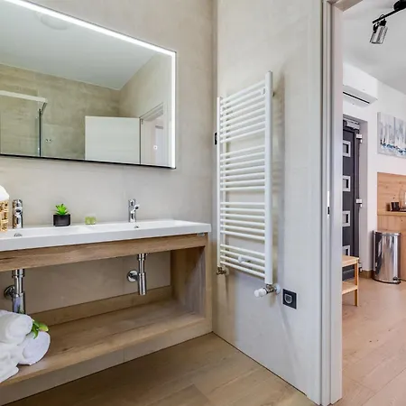 Luxury Terra Maiorum-2 By Interhome * Povljana