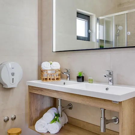 Luxury Terra Maiorum-2 By Interhome