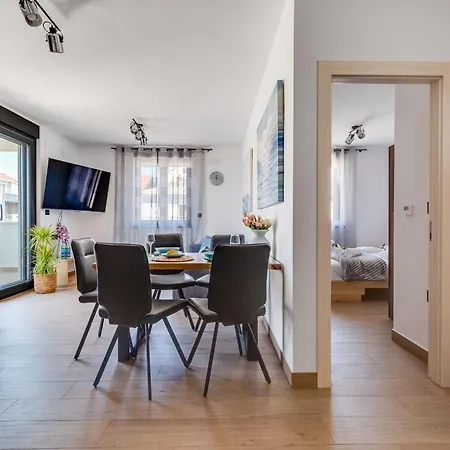 Apartman Luxury Terra Maiorum-2 By Interhome *