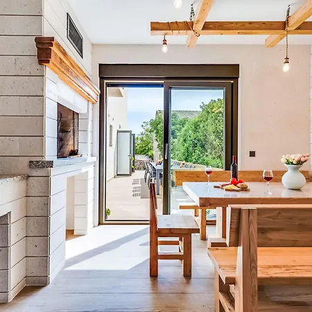 Luxury Terra Maiorum-2 By Interhome *